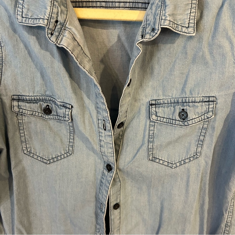 Old Navy Light Wash Chambray Button Down Shirt - Picture 3 of 6